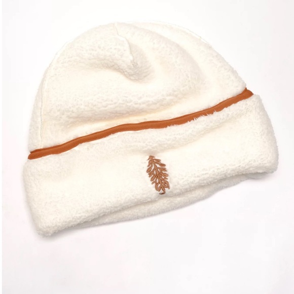 NWT FP Movement Women\'s Back Roads Beanie in color Ivory